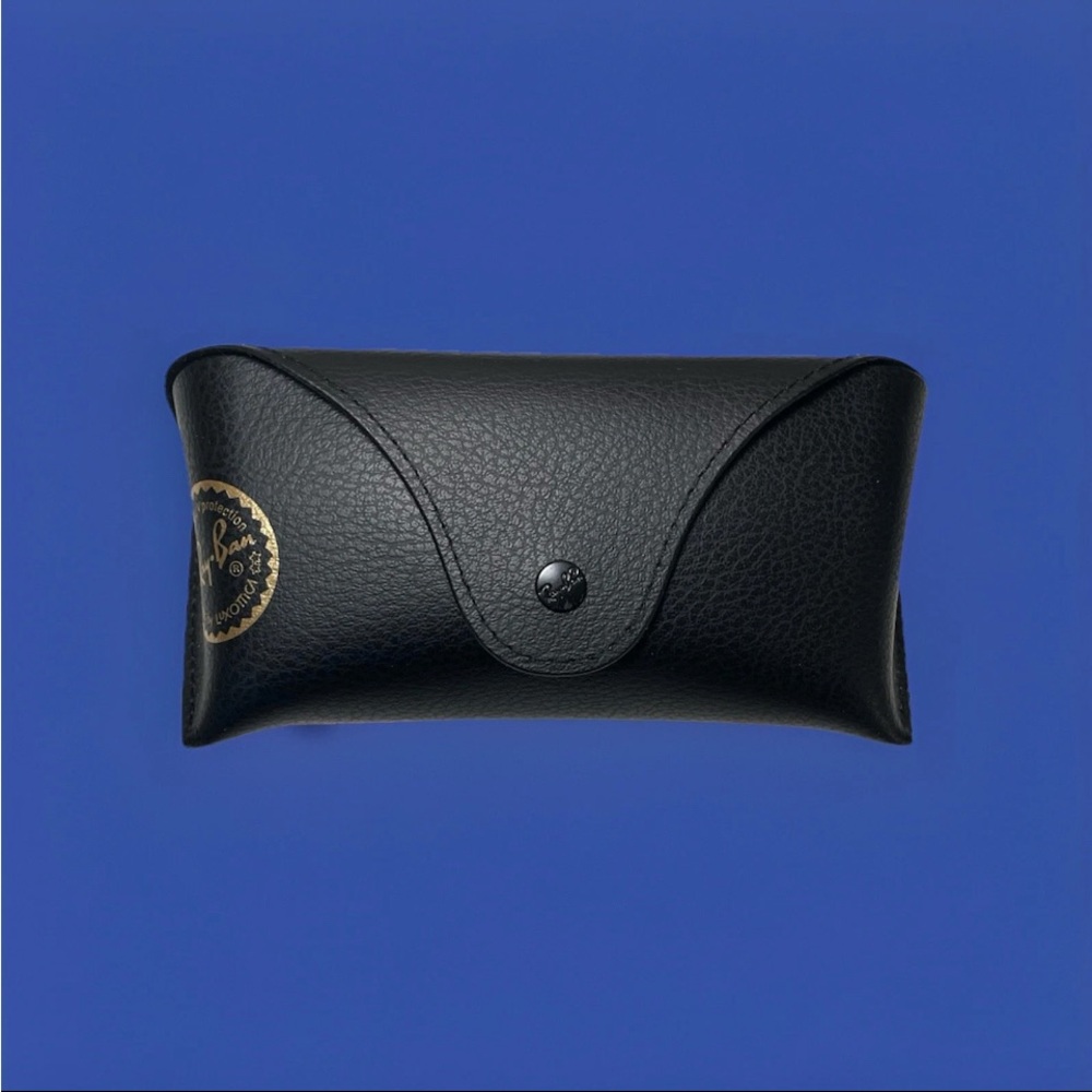 Ray-Ban Sunglasses Case Unisex, Black, Hard Shell Snap Closure With Cloth Gold L